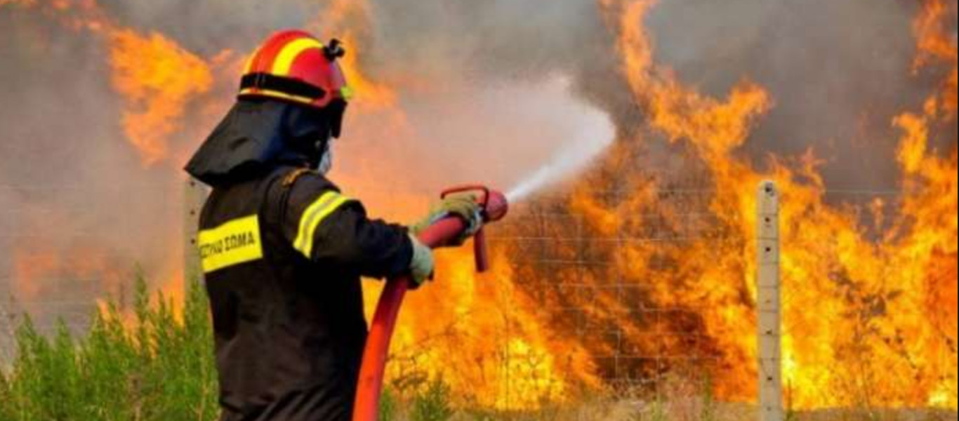 Θεσσαλονίκη: Σε εξέλιξη φωτιά στον Περιφερειακό